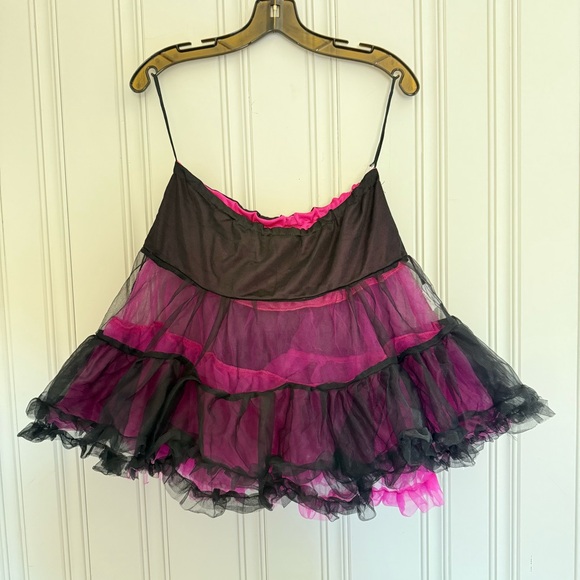 California Costumes 80's Party Girl Costume - Pink and Black - Picture 2 of 4
